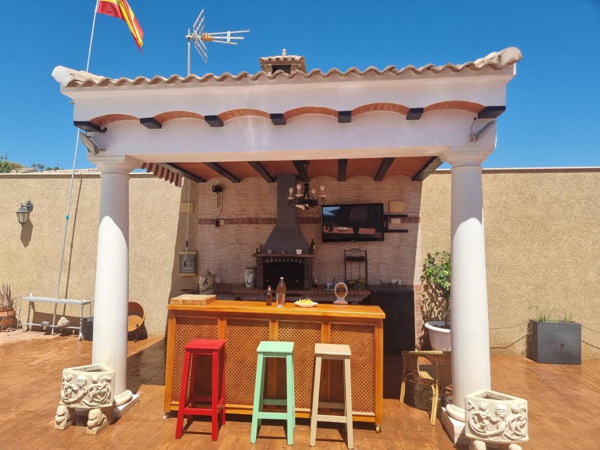 La Fuente Romana Campo-Nubes Екстериор снимка